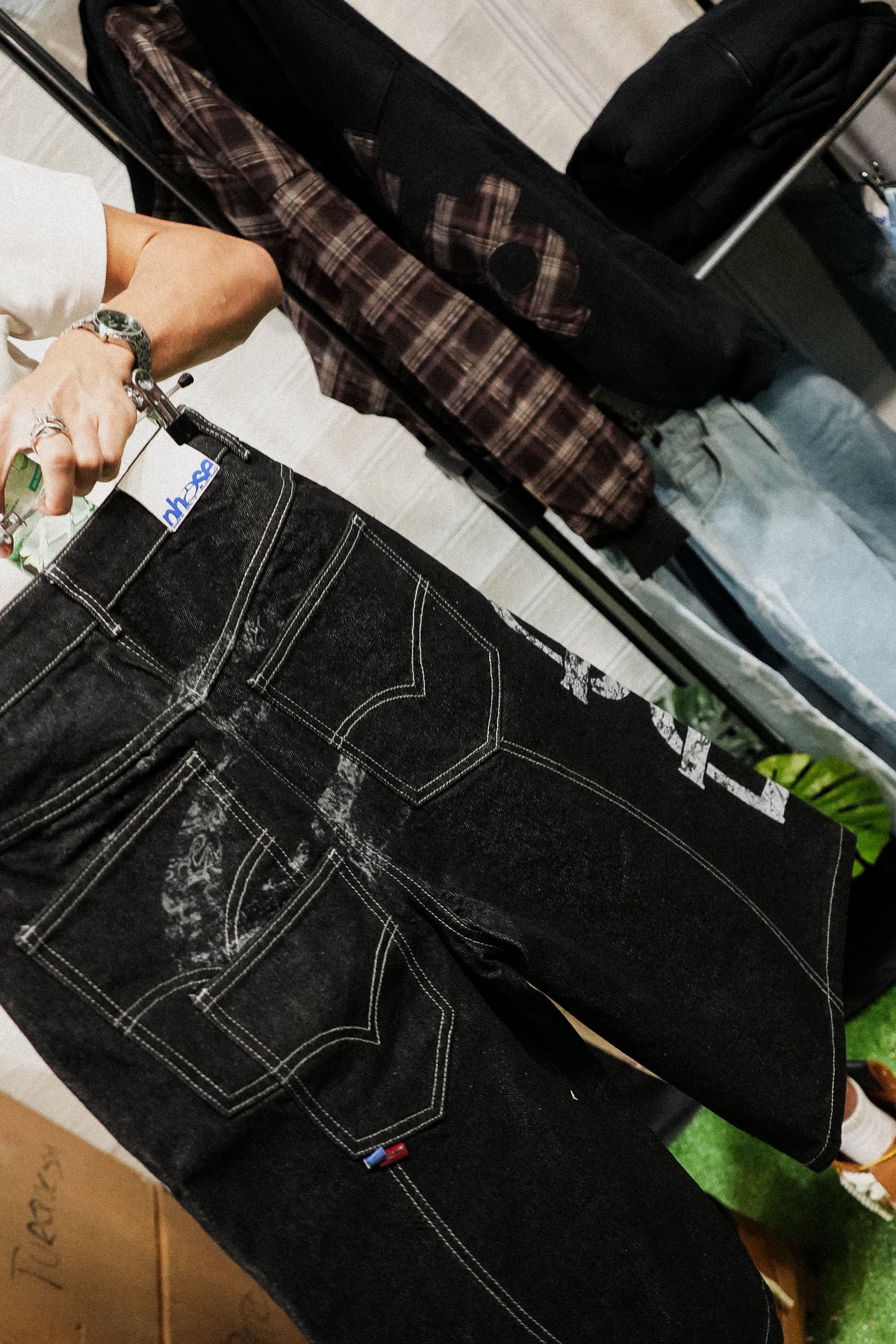 JORTS BLACK DENIM SW26